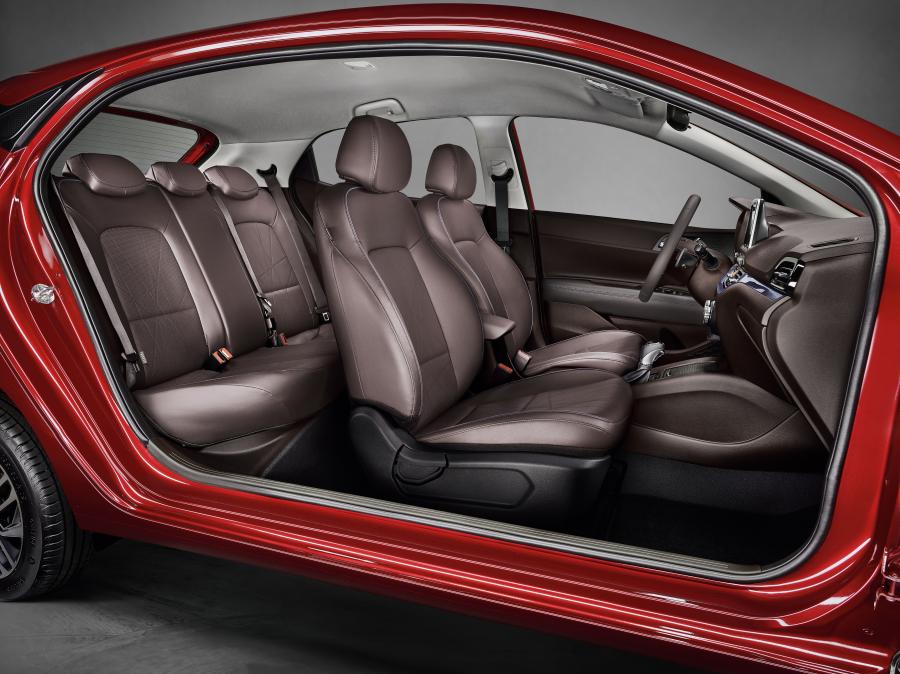 Интерьер Hyundai HB20 2019 года  (фото 16 из 34)